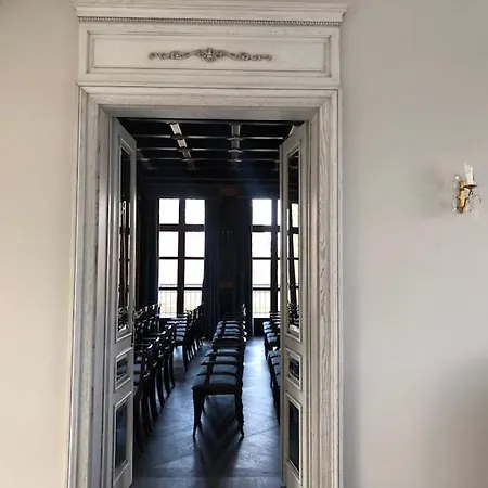 Palac Ojrzanow -